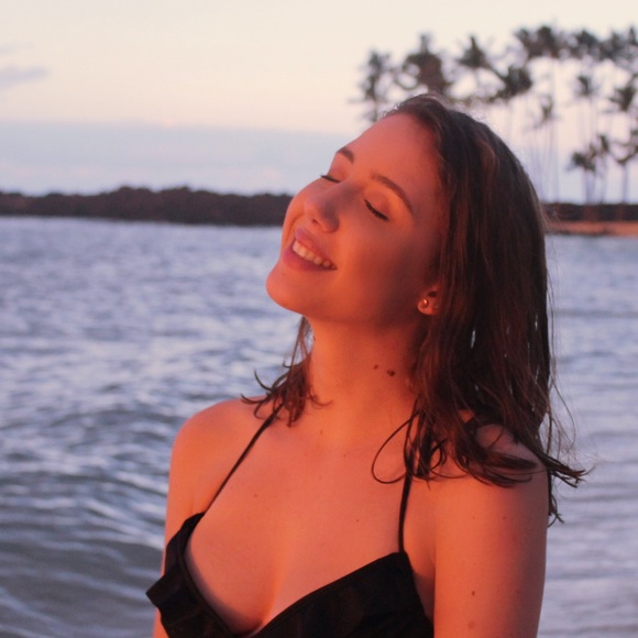 Meet your Posher, Seanna - Picture 1 of 1